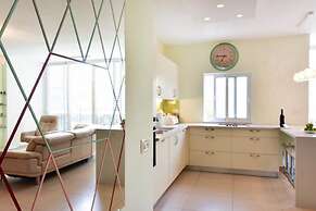 On Gordon Beach-Luxury- Stay at my Place