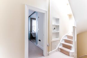 Logan Mews by Lime Street