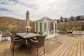 Logan Mews by Lime Street