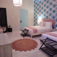 Trópica Beach Hotel