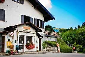 Campeggio Ai Colli Fioriti