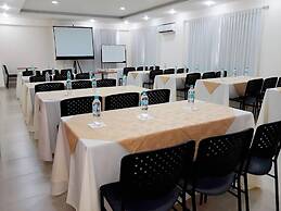 Hotel Palmira Inn