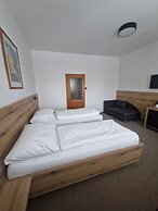 Hotel U Labutě