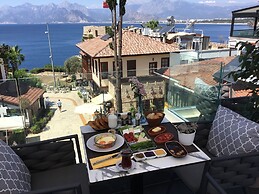 Mono Hotel