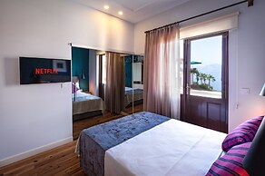 Mono Hotel