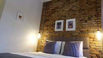 Mono Hotel