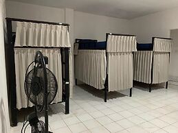 Arta Garden Guest House & Hostel