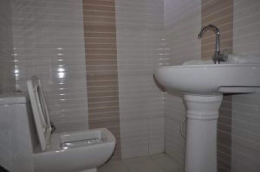 Hotel Garden Cottage & Resort Dhanaulti