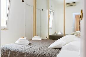 The Colosseum Suite
