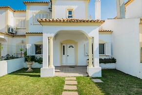 Akivillas Vale do Lobo Infinity