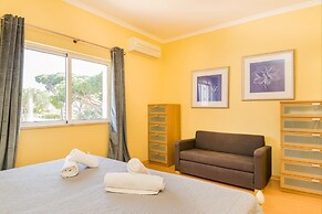 Akivillas Vale do Lobo Infinity