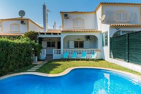 Akivillas Vale do Lobo Infinity