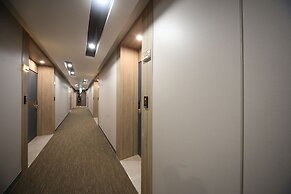 Hotel J's