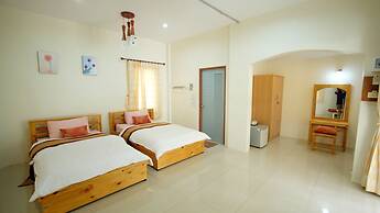 Khumphyazaw Resort