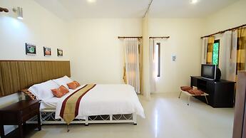 Khumphyazaw Resort