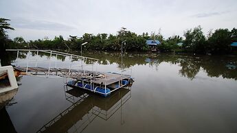 Khumphyazaw Resort