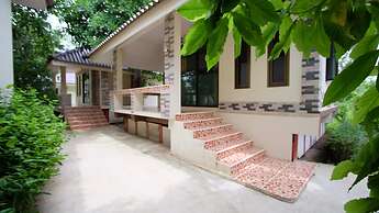 Khumphyazaw Resort