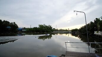 Khumphyazaw Resort