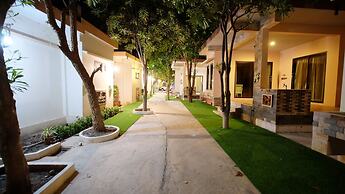 Khumphyazaw Resort