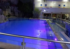 Thomas Apartments