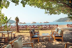 Eden Bungalows and Beach