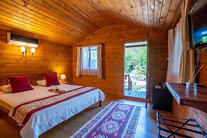 Eden Bungalows and Beach