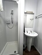 Central Cove Guesthouse
