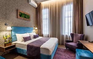 Mansilion Hotel