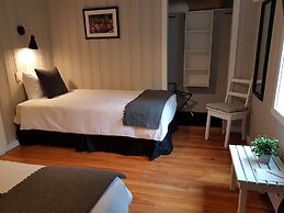 Hotel Far Hills
