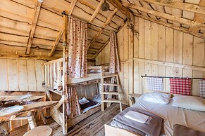 Camping Les Castors - Cabanes Insolites
