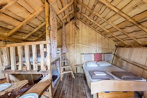 Camping Les Castors - Cabanes Insolites