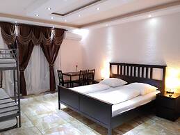 Hotel Babylon