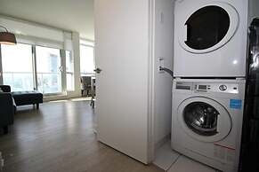 Executive 3Br in Entertainment District