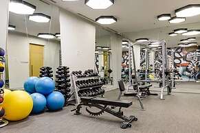 Executive 3Br in Entertainment District