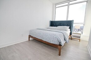 Executive 3Br in Entertainment District