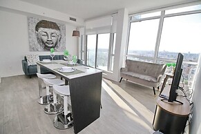 Executive 3Br in Entertainment District