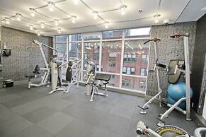 Executive 3Br in Entertainment District