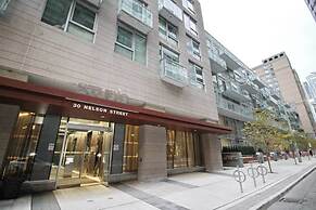 Executive 3Br in Entertainment District