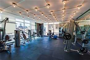 Executive 3Br in Entertainment District