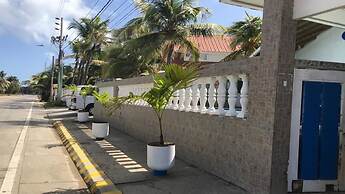 Island House Hotels
