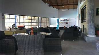Island House Hotels