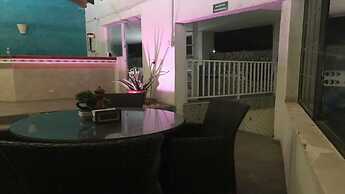 Island House Hotels