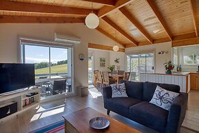 Cockatoo Cabin