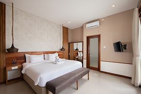 The Luxury Collection, Monaco Blu