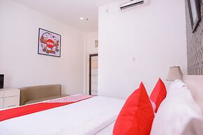 Capital O 854 Ub Caisar Hotel