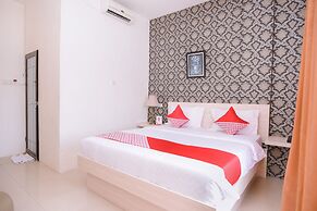 Capital O 854 Ub Caisar Hotel