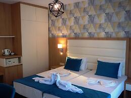 Pearl Beach Hotel