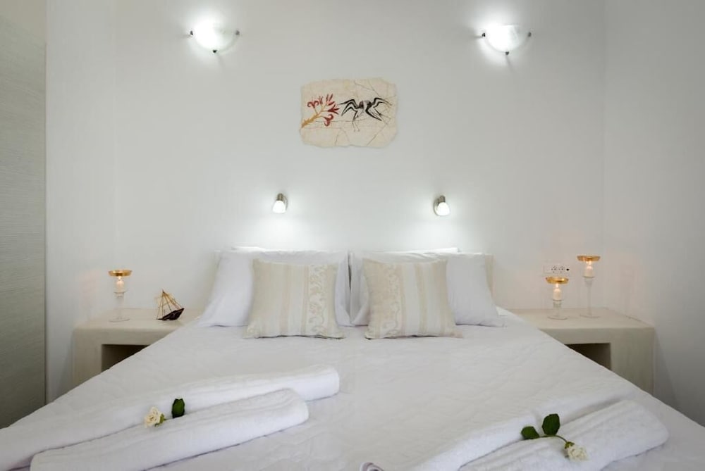 Pancratium villas & suites