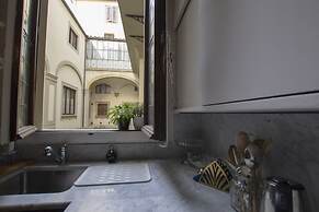 Flora Historical Luxury House