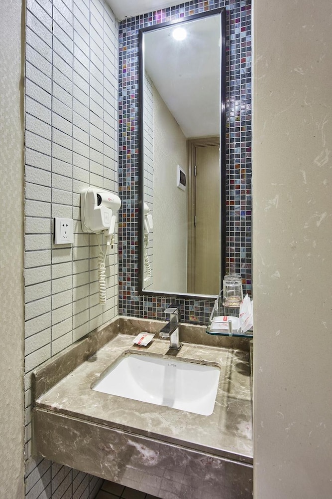Jiangxia Business Hotel